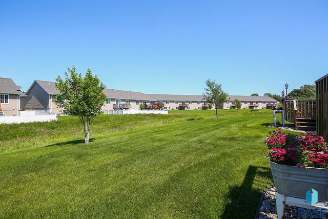 6203 W Maxwell Pl, Sioux Falls, SD 57107