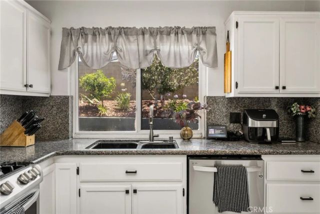 4154 E Fauna Avenue, Anaheim Hills, CA 92807