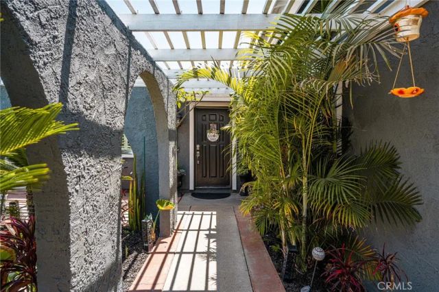 4154 E Fauna Avenue, Anaheim Hills, CA 92807