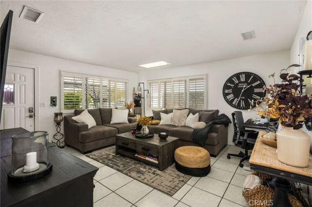 4154 E Fauna Avenue, Anaheim Hills, CA 92807