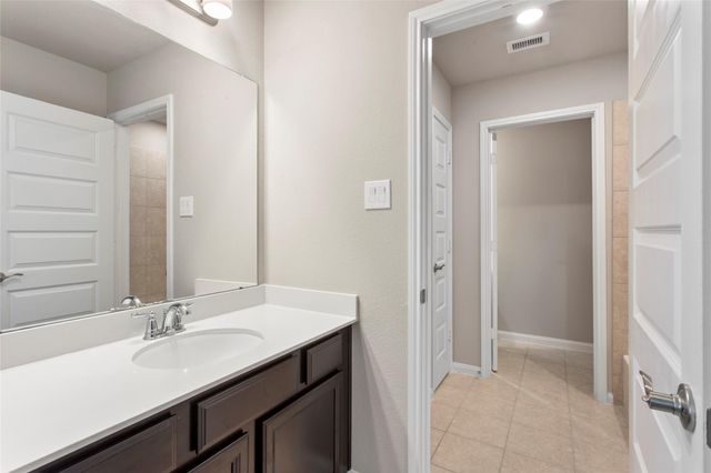 2532 Dunsmore Oak Drive, Houston, TX 77089