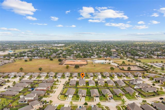 2532 Dunsmore Oak Drive, Houston, TX 77089