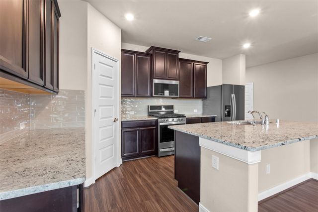 2532 Dunsmore Oak Drive, Houston, TX 77089