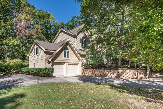 2925 Exmoor Road, Ann Arbor, MI 48104