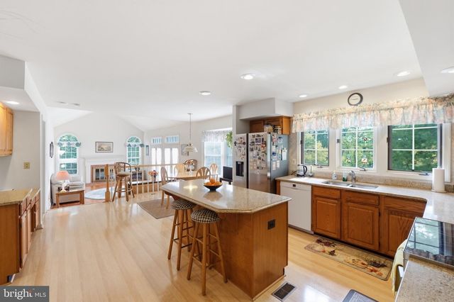 5 STATIONHOUSE CT, Gaithersburg, MD 20877