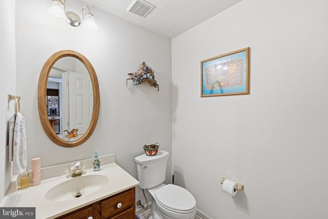 5 STATIONHOUSE CT, Gaithersburg, MD 20877
