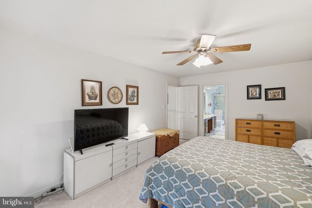 5 STATIONHOUSE CT, Gaithersburg, MD 20877