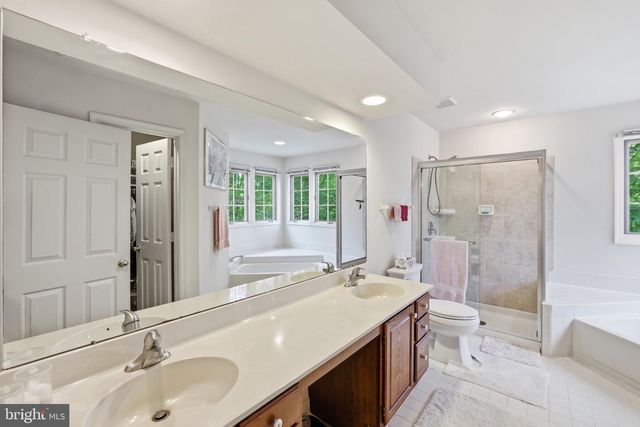 5 STATIONHOUSE CT, Gaithersburg, MD 20877