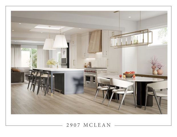 2907 W McLean Avenue, Chicago, IL 60647