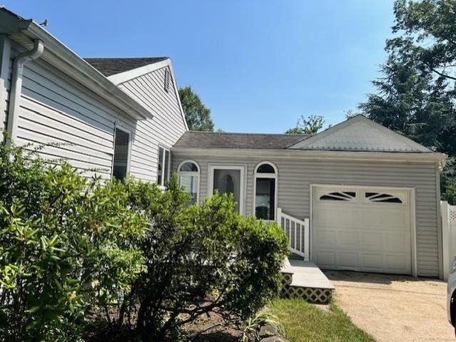 505 Lynn Avenue, East Northport, NY 11731