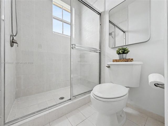 10573 SW 6th St 1206, Pembroke Pines, FL 33025