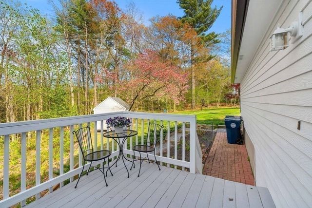 4 Greybirch Rd, Andover, MA 01810