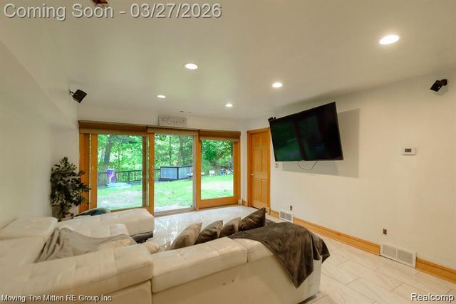 14354 Hannan Road, Van Buren Charter Township, MI 48174