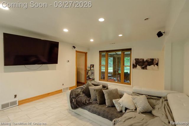 14354 Hannan Road, Van Buren Charter Township, MI 48174