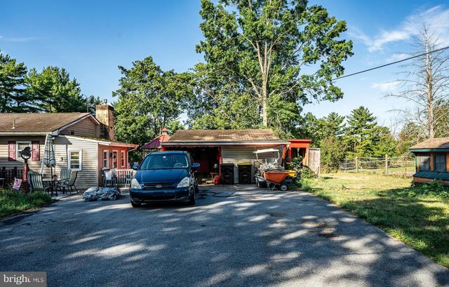 1029 SNYDER AVE, Phoenixville, PA 19460