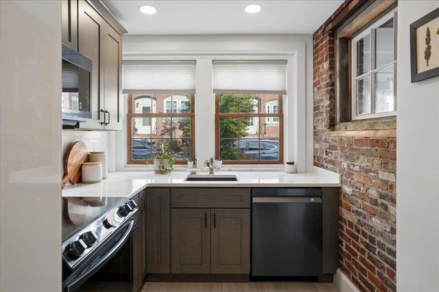 657 Canal Street, Manchester, NH 03101