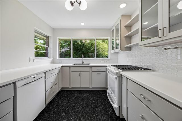 4030 Mcdermed Drive, Houston, TX 77025