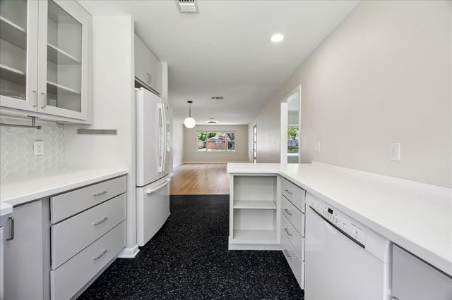 4030 Mcdermed Drive, Houston, TX 77025