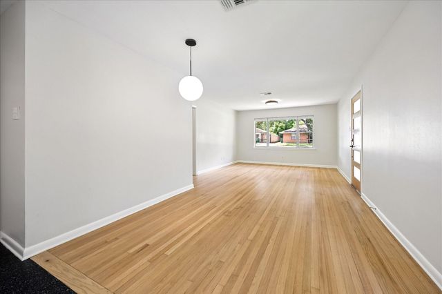 4030 Mcdermed Drive, Houston, TX 77025