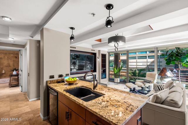 7141 E Rancho Vista Drive 2014, Scottsdale, AZ 85251