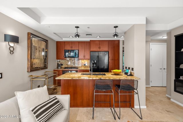 7141 E Rancho Vista Drive 2014, Scottsdale, AZ 85251