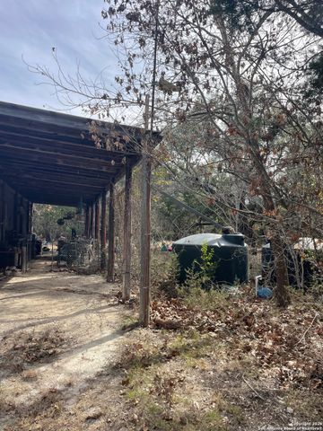 7321 State Highway 173, Bandera, TX 78003