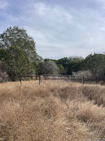 7321 State Highway 173, Bandera, TX 78003