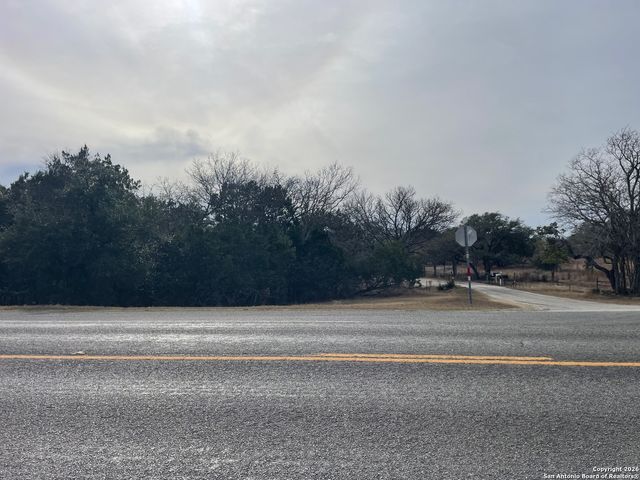 7321 State Highway 173, Bandera, TX 78003