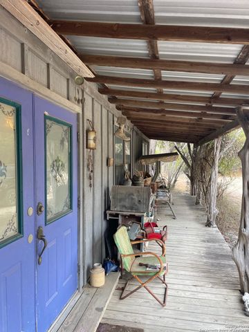 7321 State Highway 173, Bandera, TX 78003