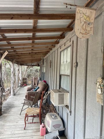 7321 State Highway 173, Bandera, TX 78003