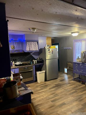 7321 State Highway 173, Bandera, TX 78003