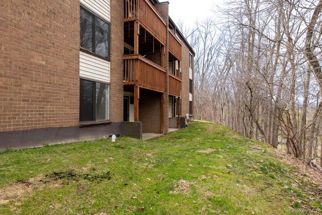 3 Hook Road 15D, Poughkeepsie, NY 12601
