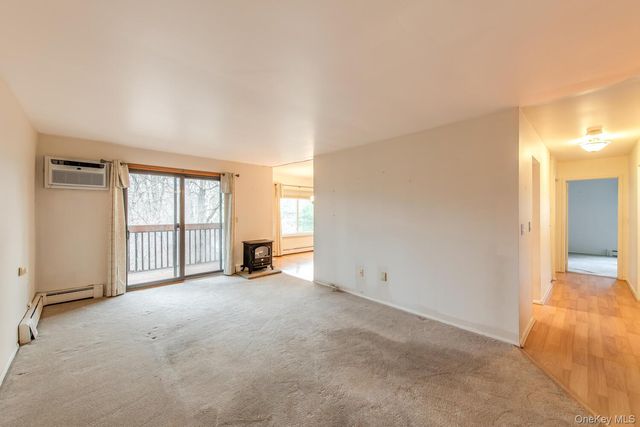 3 Hook Road 15D, Poughkeepsie, NY 12601