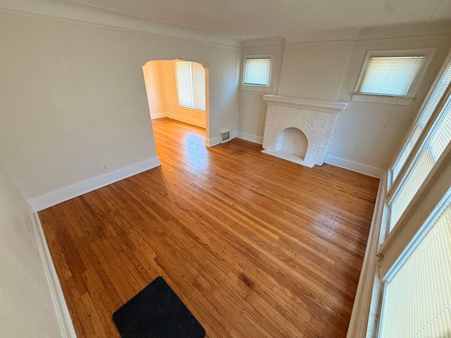 2301 La Belle Street, Detroit, MI 48238