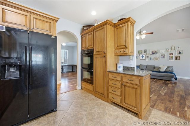 1197 N 177th West Avenue, Sand Springs, OK 74063