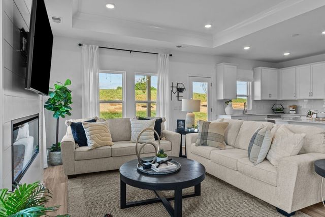 108 Hamilton Ln, Lebanon, TN 37087