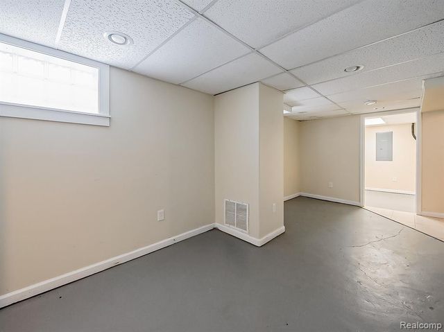 358 S Marshall Street, Pontiac, MI 48342