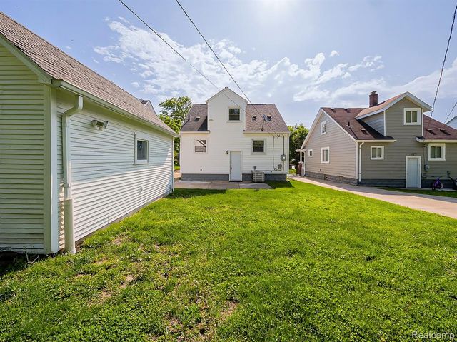358 S Marshall Street, Pontiac, MI 48342