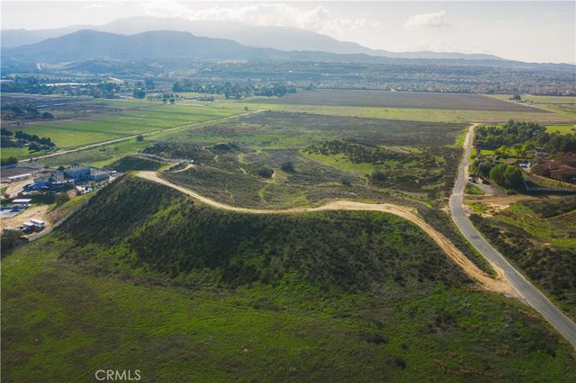 33319 Linda Rosea Road, Temecula, CA 92592
