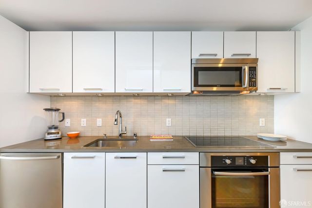 1 Hawthorne Street 8F, San Francisco, CA 94105