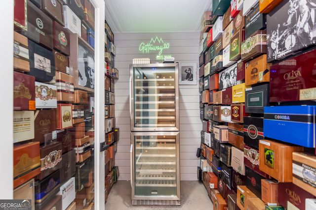 291 Aspen Avenue, Ellijay, GA 30536