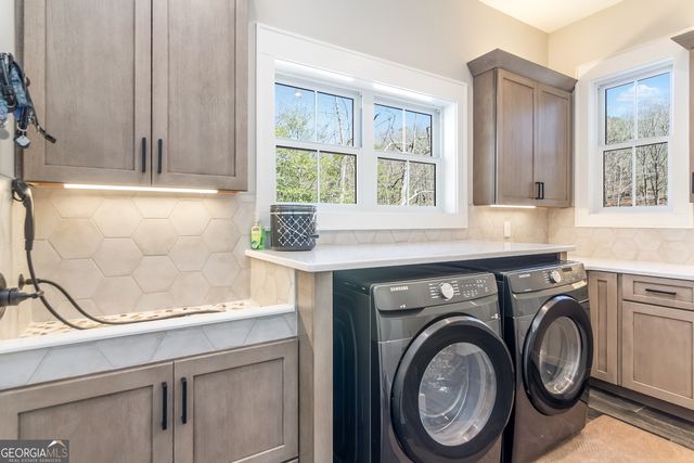 291 Aspen Avenue, Ellijay, GA 30536