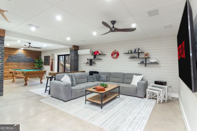 291 Aspen Avenue, Ellijay, GA 30536