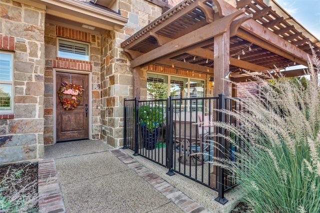 1101 Blue Bill Lane, Arlington, TX 76005