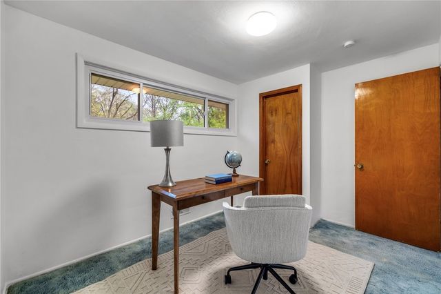 2052 Hulton Rd, Plum Boro, PA 15147