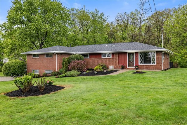 2052 Hulton Rd, Plum Boro, PA 15147