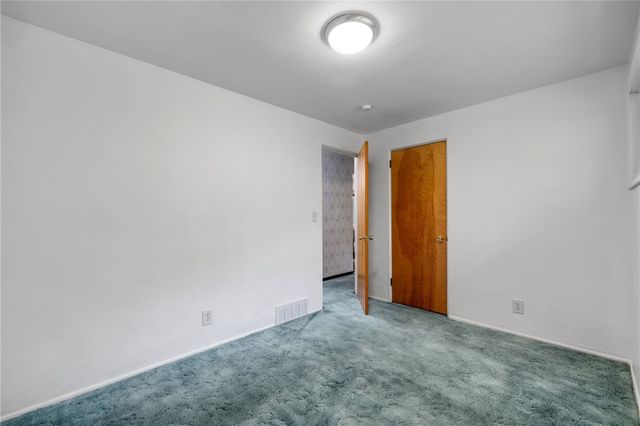2052 Hulton Rd, Plum Boro, PA 15147