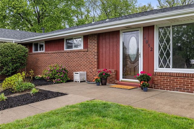 2052 Hulton Rd, Plum Boro, PA 15147