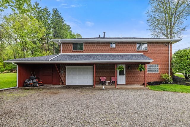 2052 Hulton Rd, Plum Boro, PA 15147