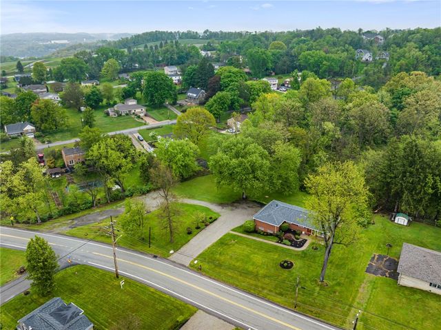2052 Hulton Rd, Plum Boro, PA 15147